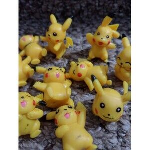 Pikachu Mini Figures Lot